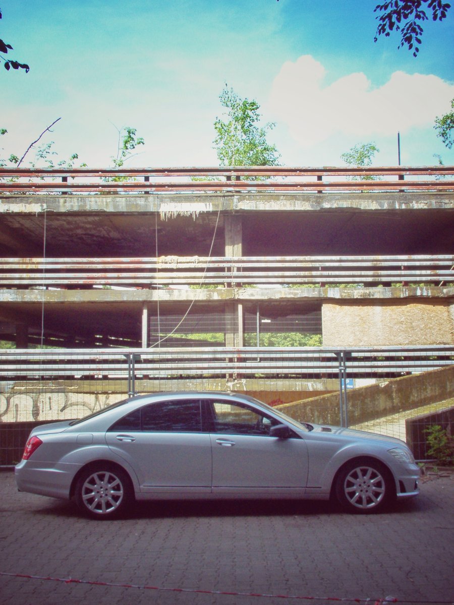 Parking Franz Klüsh Strasse – Berlin city trip, Germany