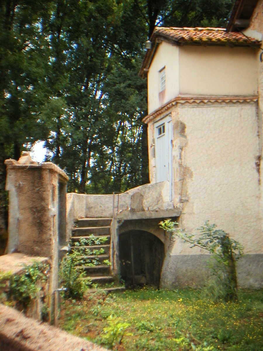 Walk at La Trichieri, France