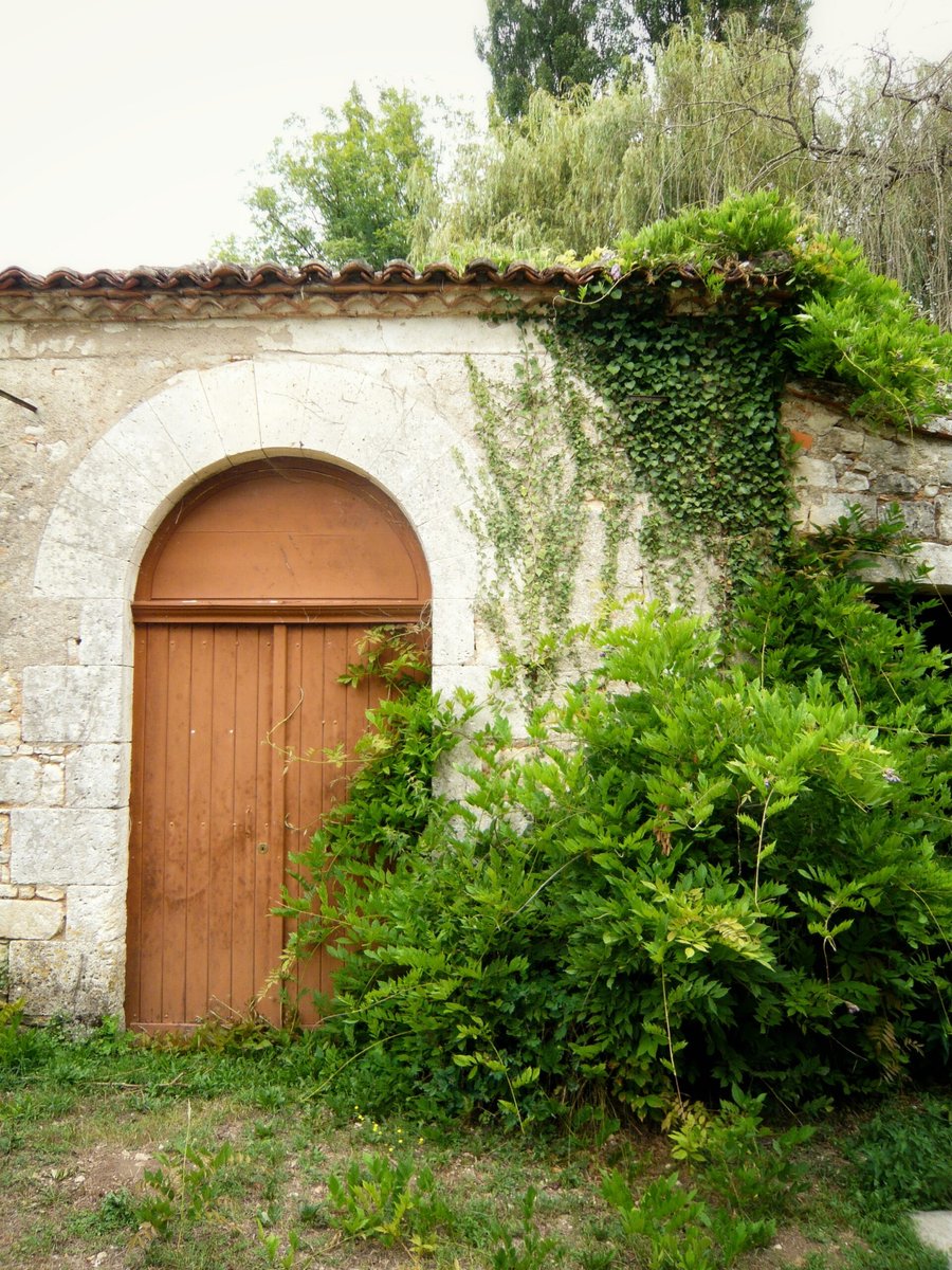 Walk in Javerlhac, France