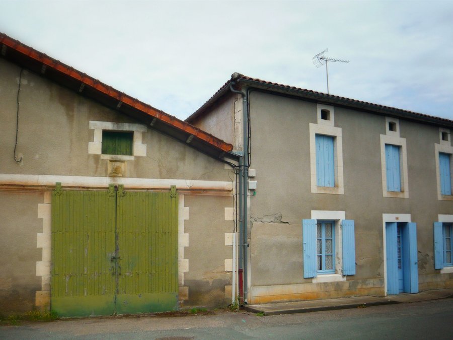 Walk in Javerlhac, France