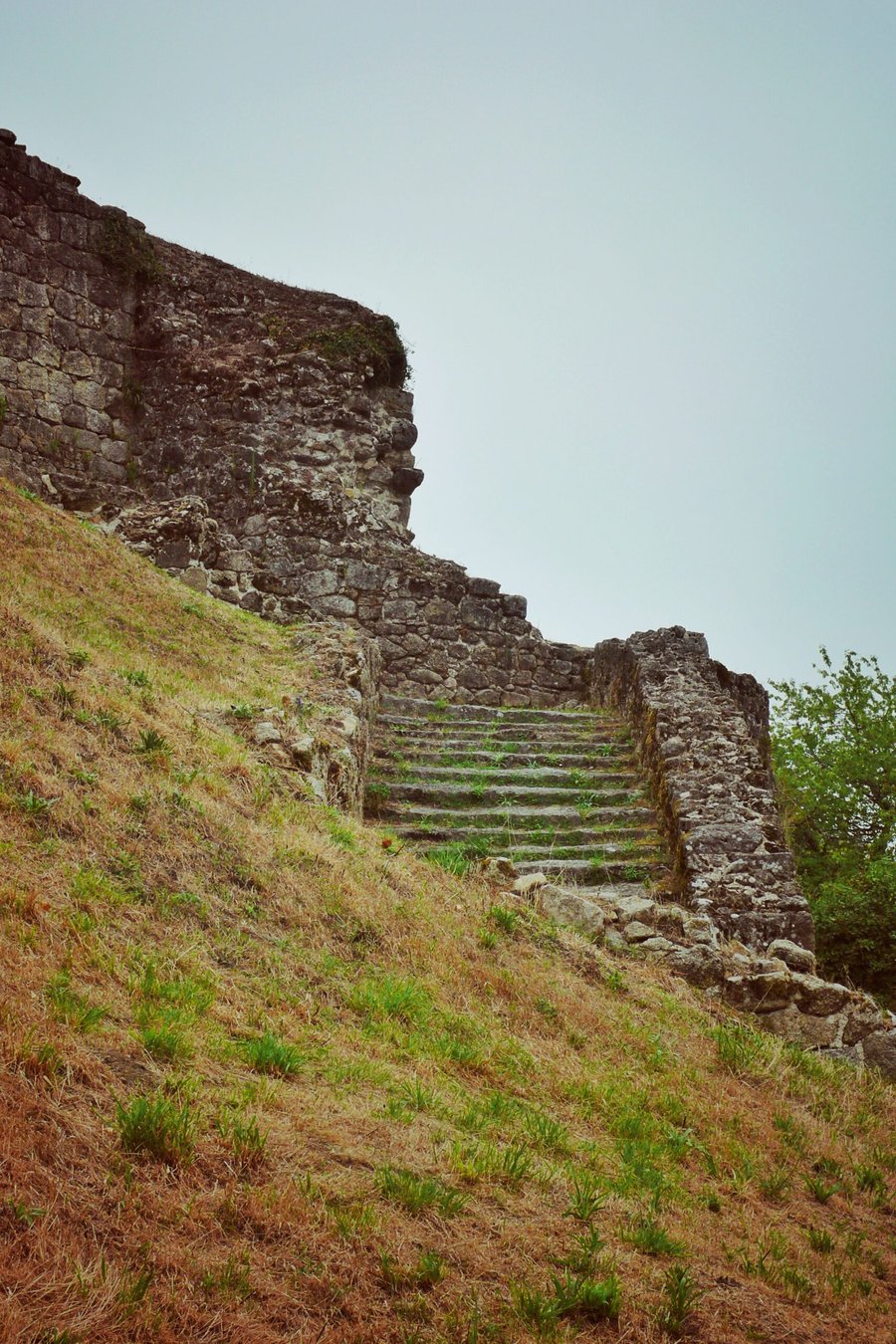 Château de Piégut – Piégut-Pluviers, France