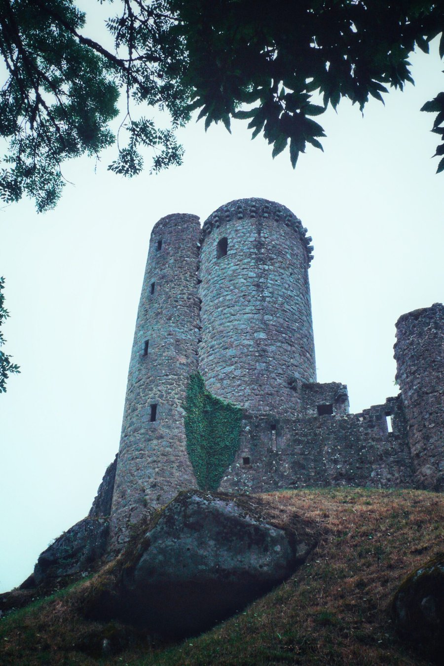 Château de Piégut – Piégut-Pluviers, France