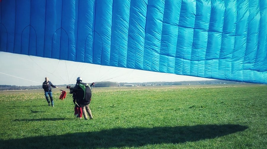 Paragliding – Stegerveld, the Netherlands