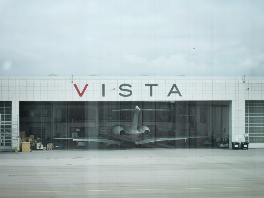 Munchen & Schiphol Airport